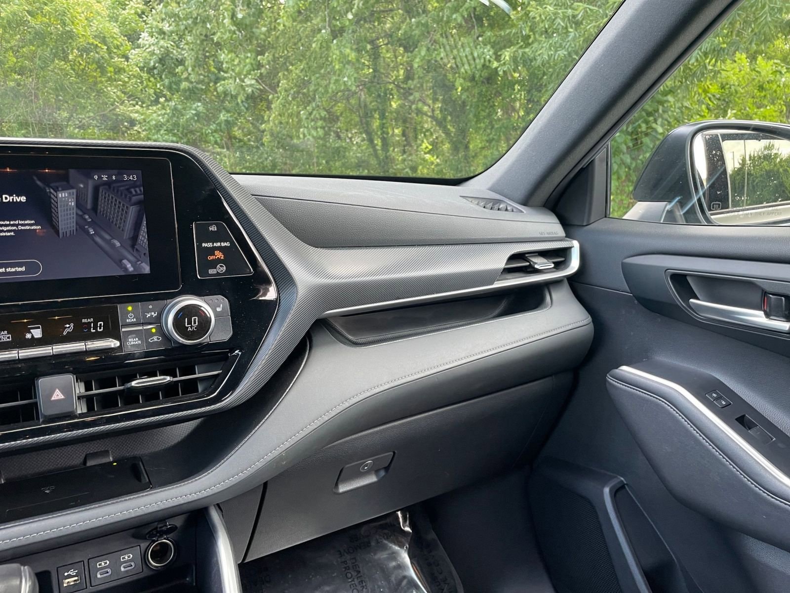 Thumbnail: 2024 Toyota Highlander - 35