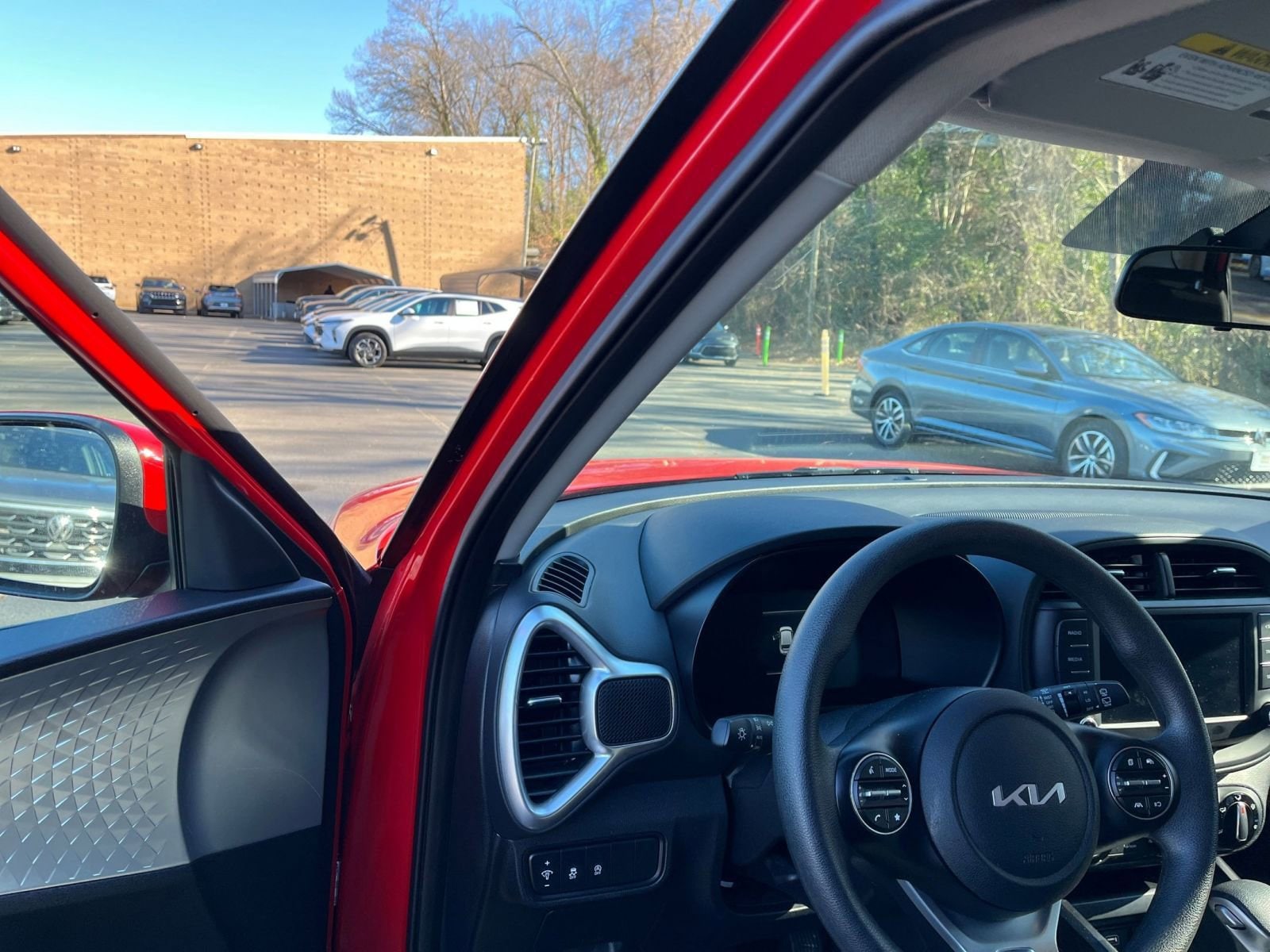 Thumbnail: 2025 Kia Soul - 32