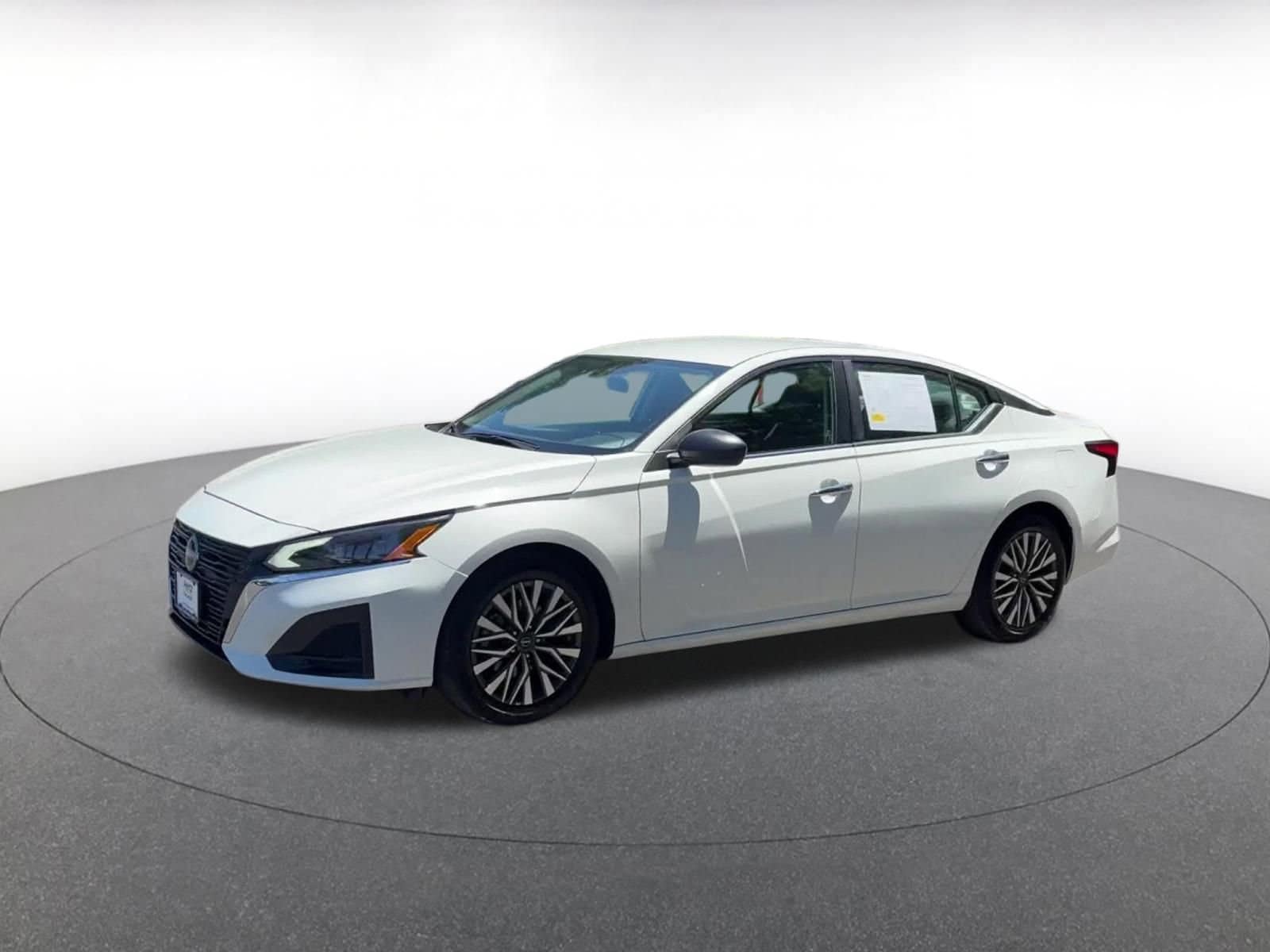 Thumbnail: 2025 Nissan Altima - 8