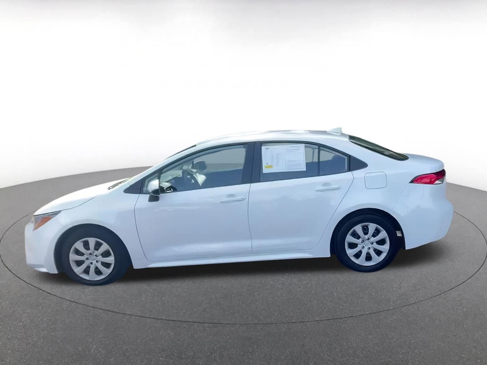 Thumbnail: 2024 Toyota Corolla - 9