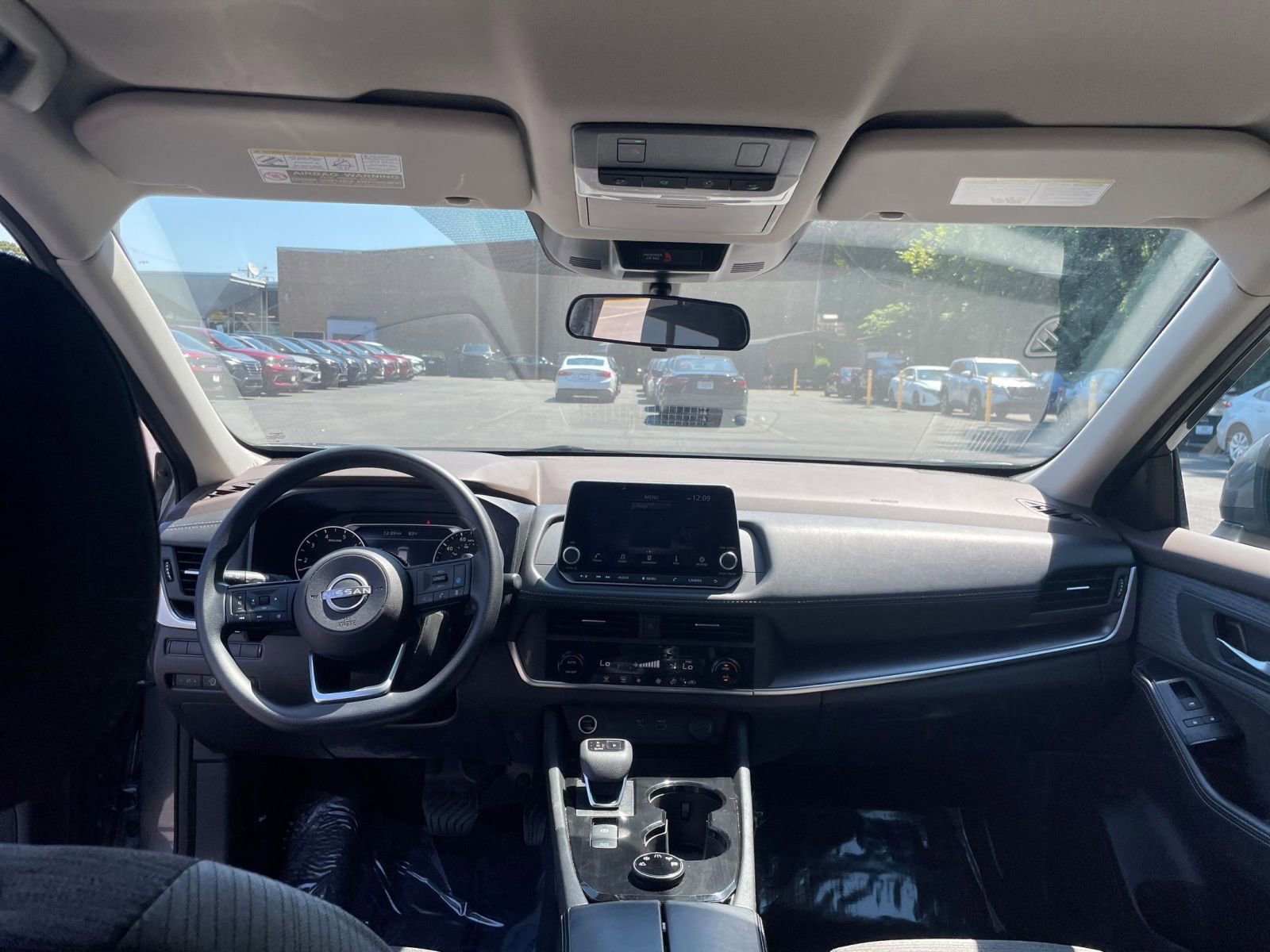 Thumbnail: 2023 Nissan Rogue - 29