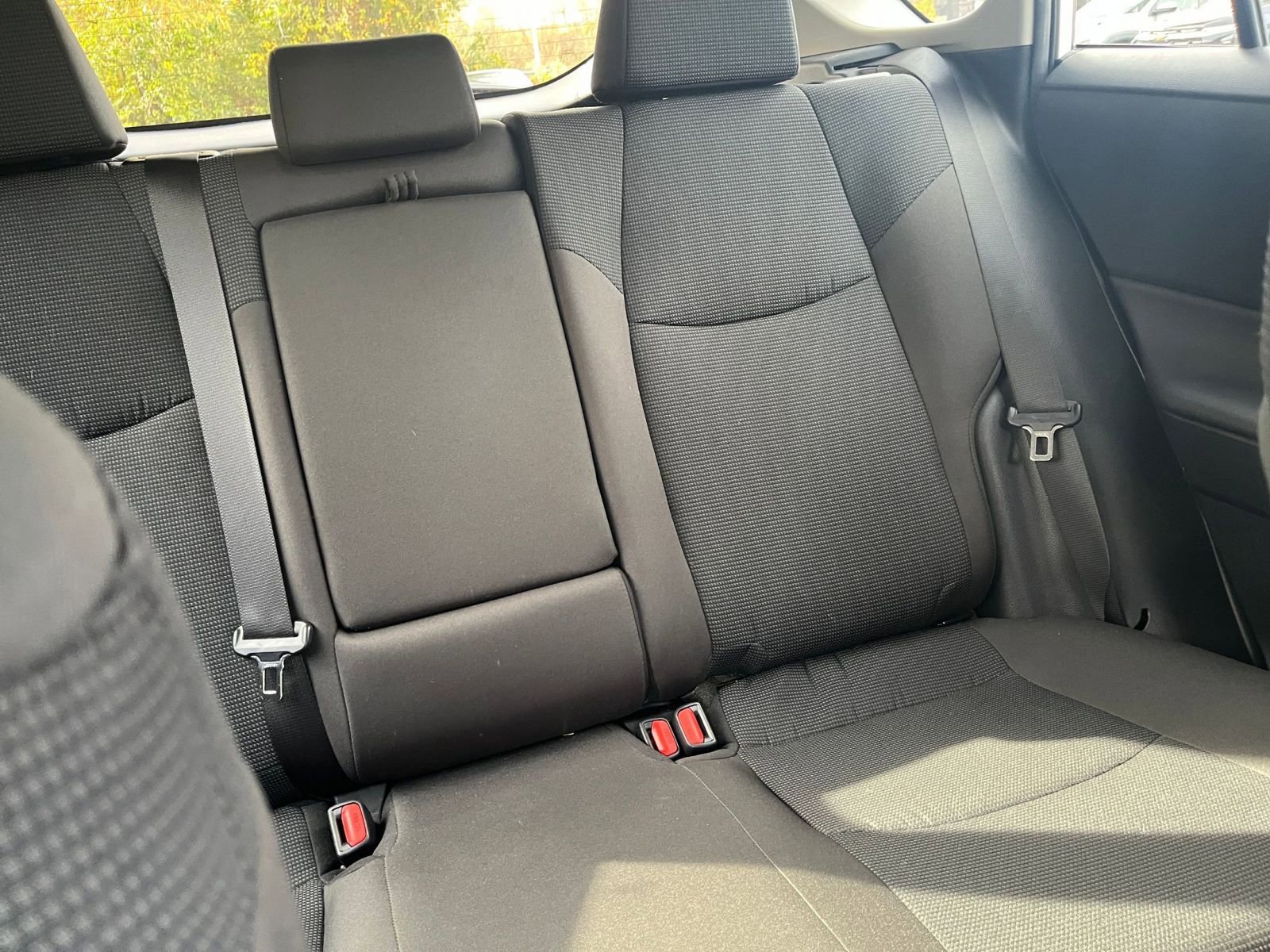 Thumbnail: 2025 Toyota RAV4 - 33