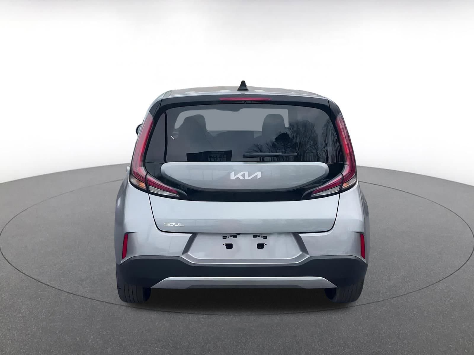 2024 Kia Soul LX 12