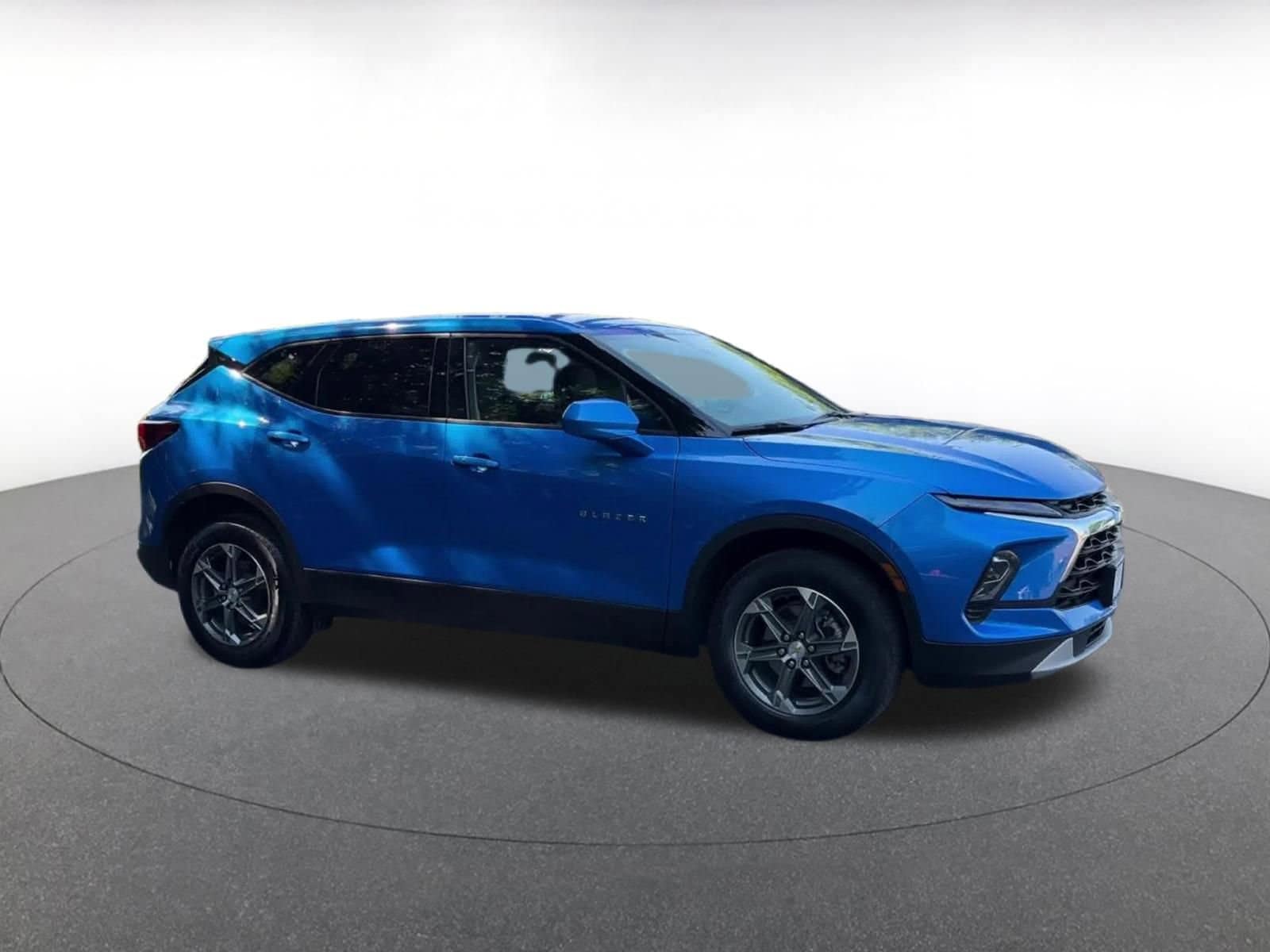 Thumbnail: 2025 Chevrolet Blazer - 2