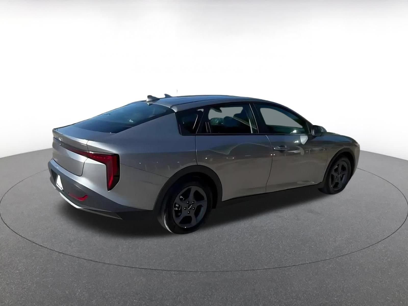 Thumbnail: 2025 Kia K4 - 15
