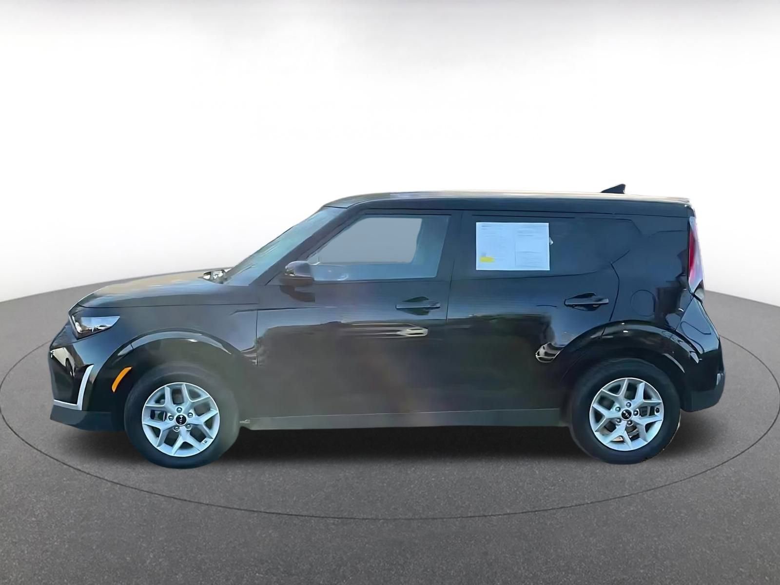Thumbnail: 2025 Kia Soul - 10