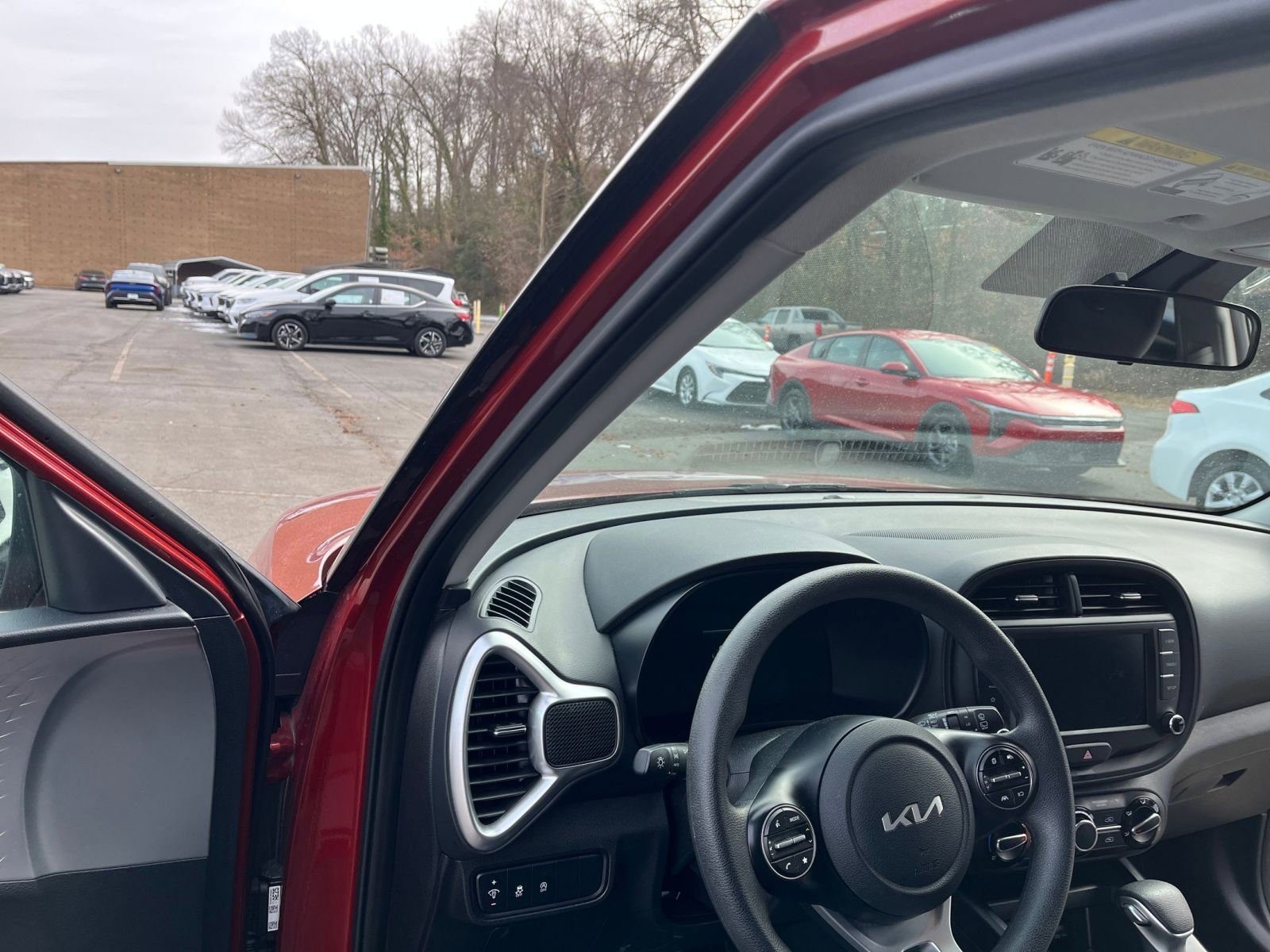 Thumbnail: 2025 Kia Soul - 32