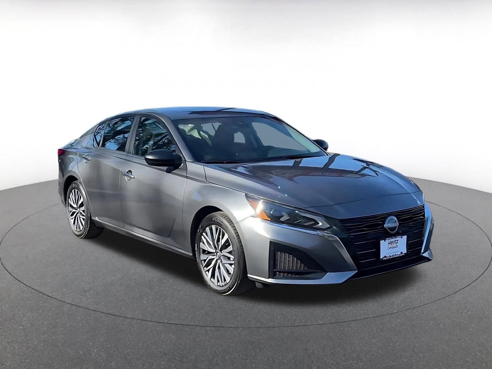 Thumbnail: 2025 Nissan Altima - 2