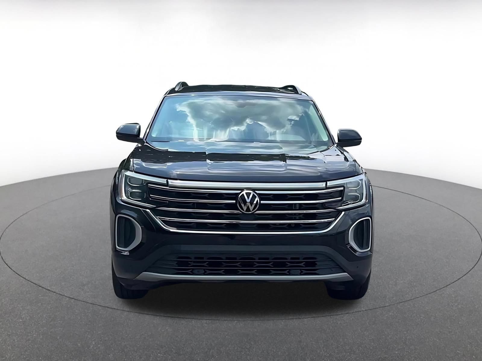 Thumbnail: 2024 Volkswagen Atlas - 3