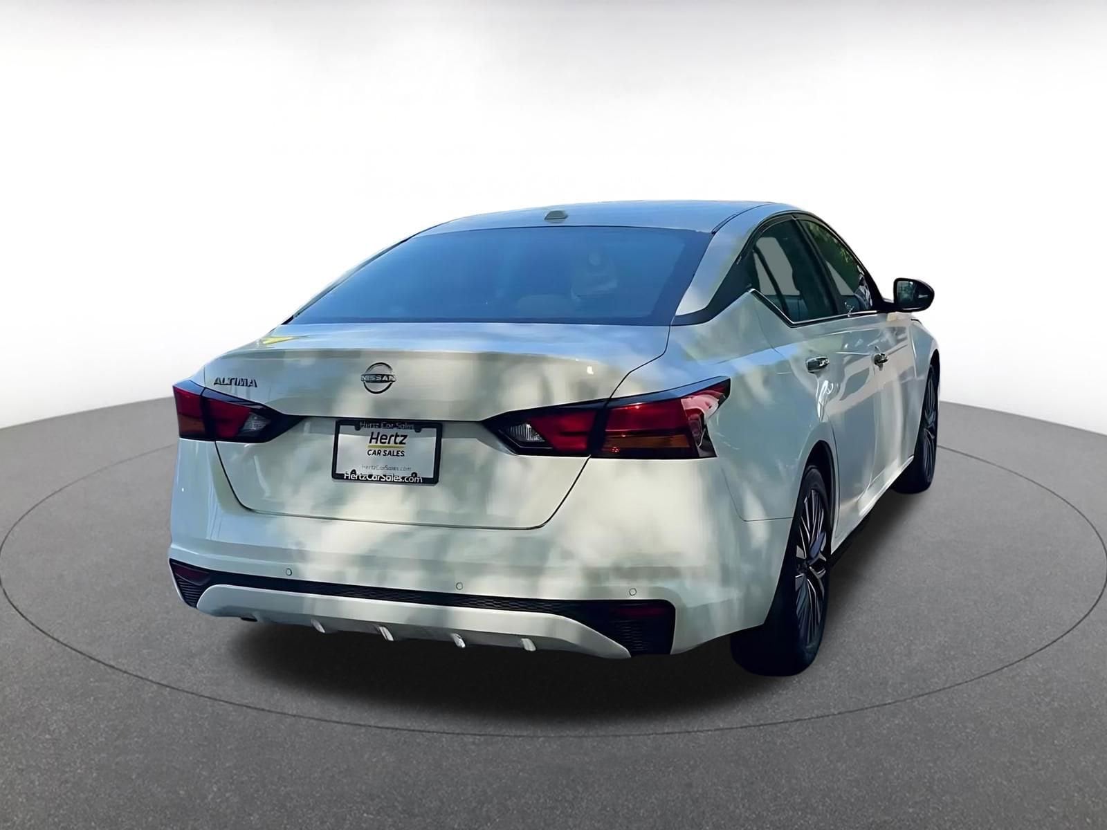 Thumbnail: 2025 Nissan Altima - 12