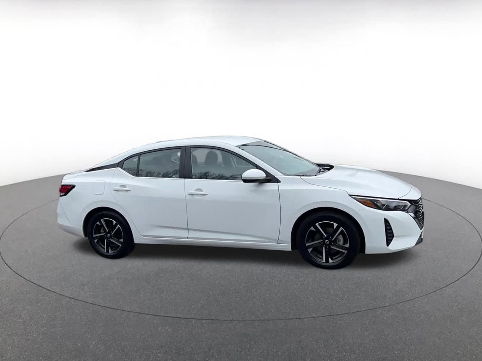 Thumbnail: 2025 Nissan Sentra - 2