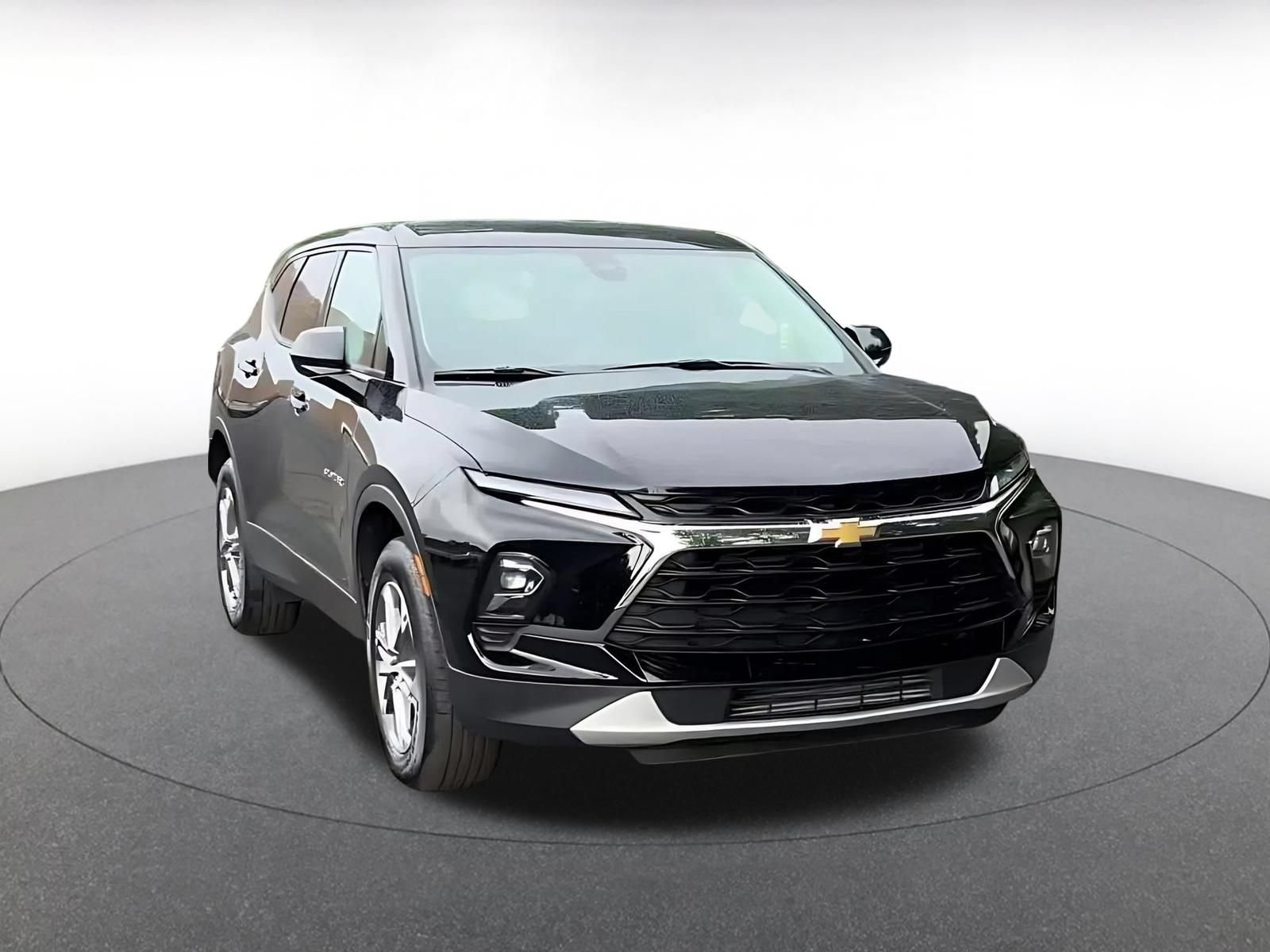 Thumbnail: 2025 Chevrolet Blazer - 3
