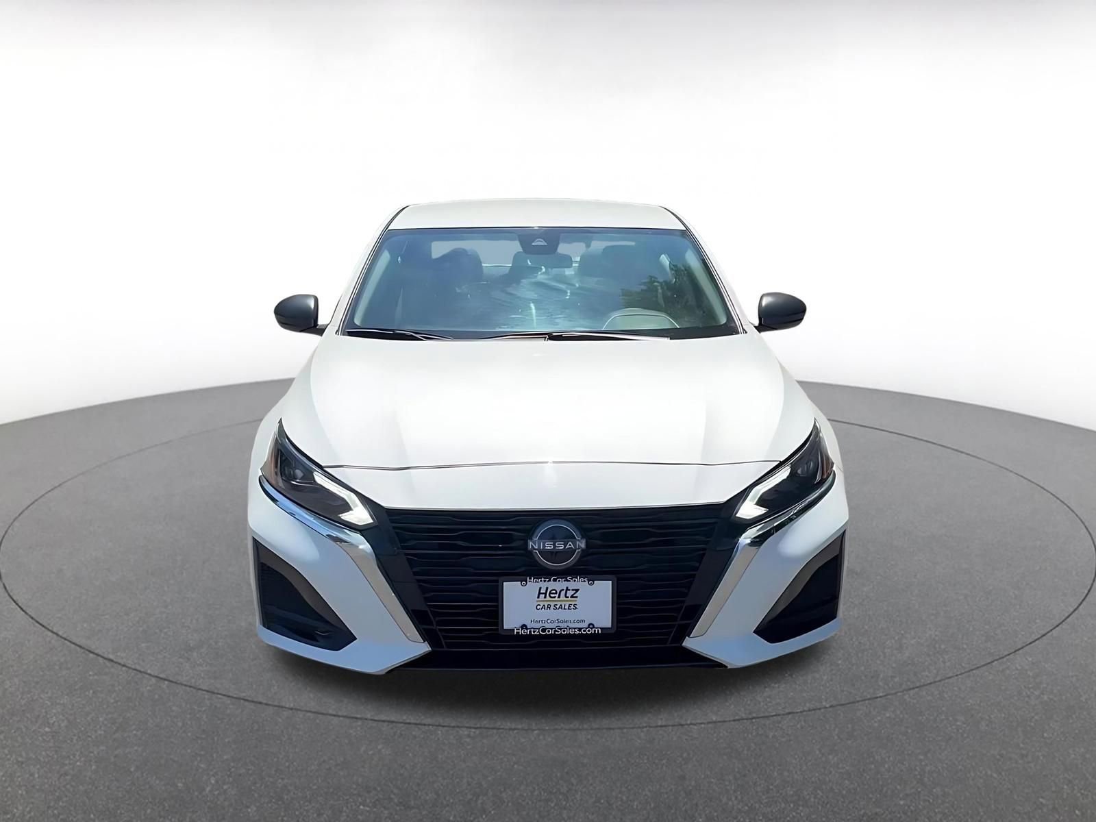 Thumbnail: 2025 Nissan Altima - 4
