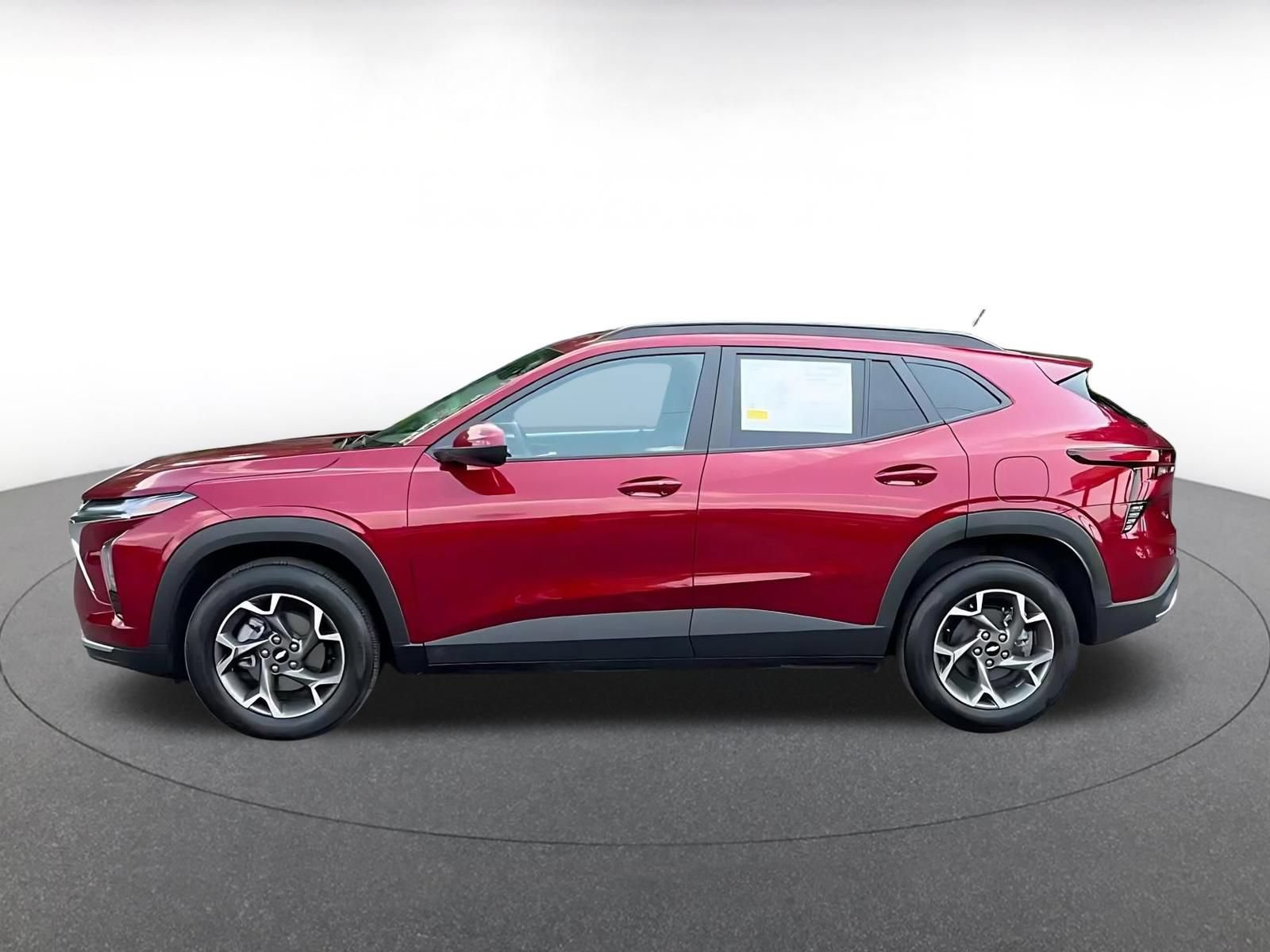 Thumbnail: 2025 Chevrolet Trax - 9