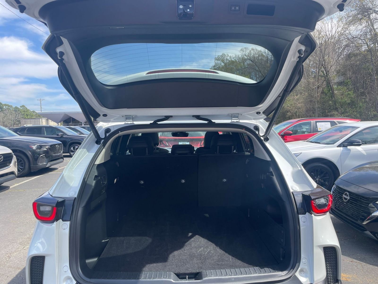 Thumbnail: 2025 Mazda CX-50 - 32