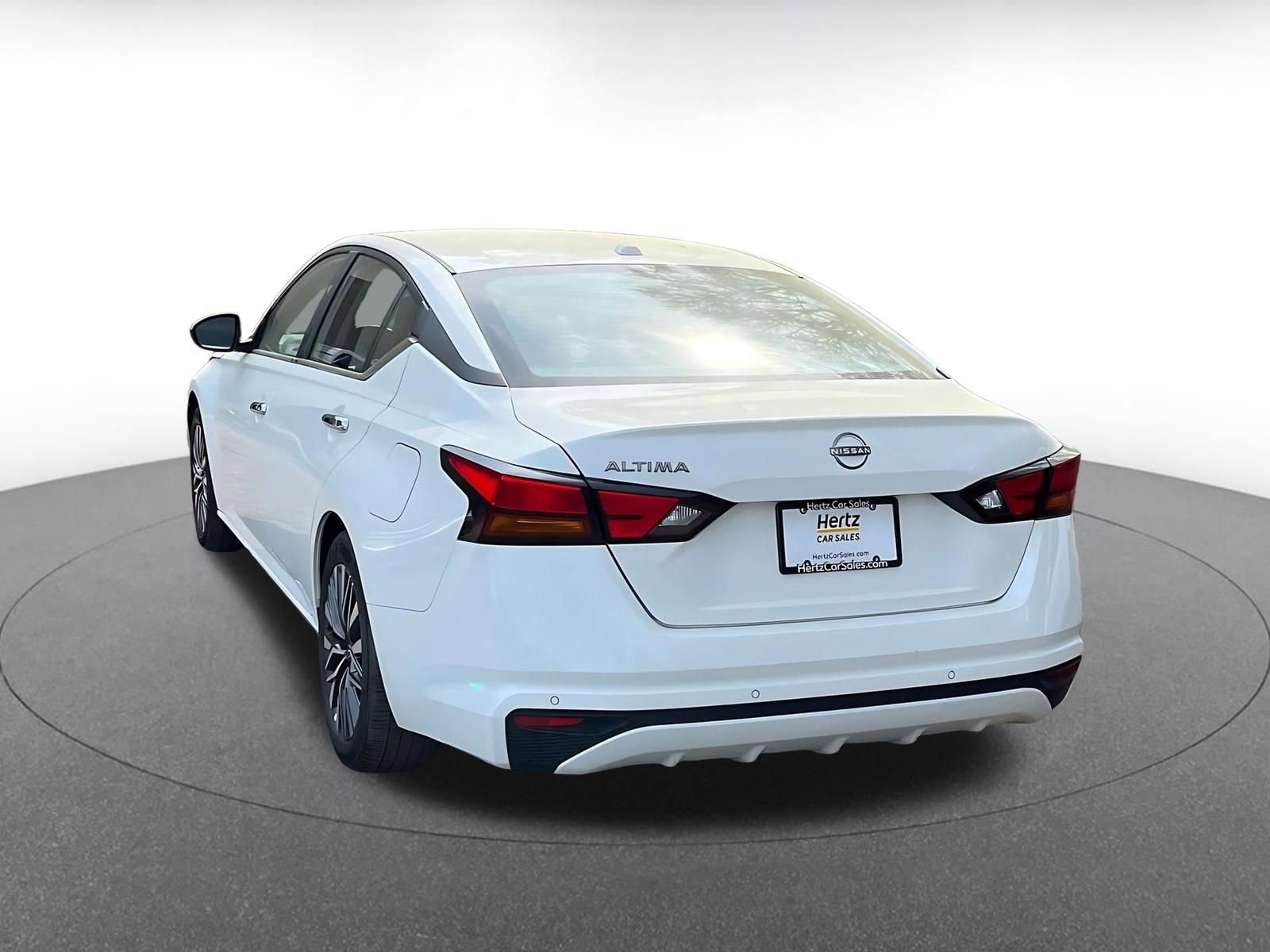 Thumbnail: 2025 Nissan Altima - 12