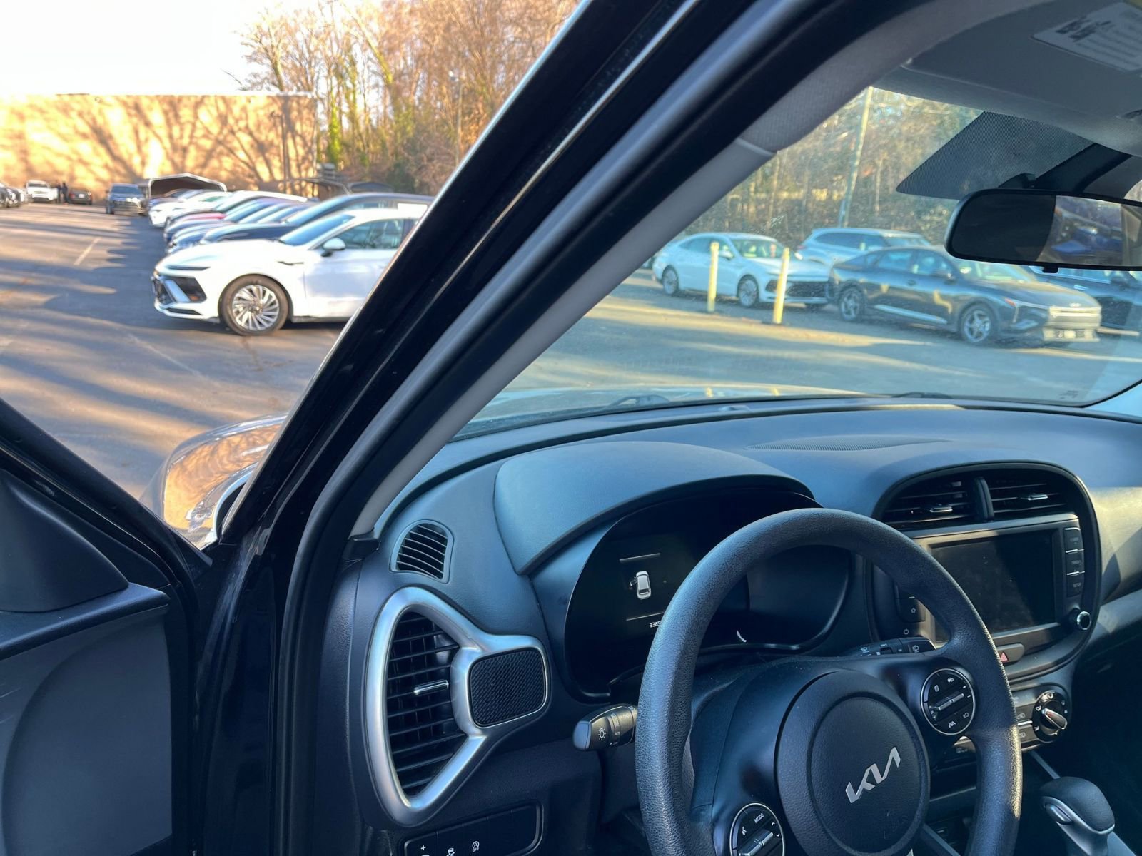 Thumbnail: 2025 Kia Soul - 32