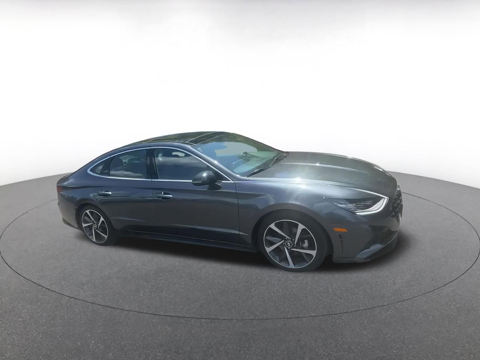 Thumbnail: 2023 Hyundai Sonata - 2