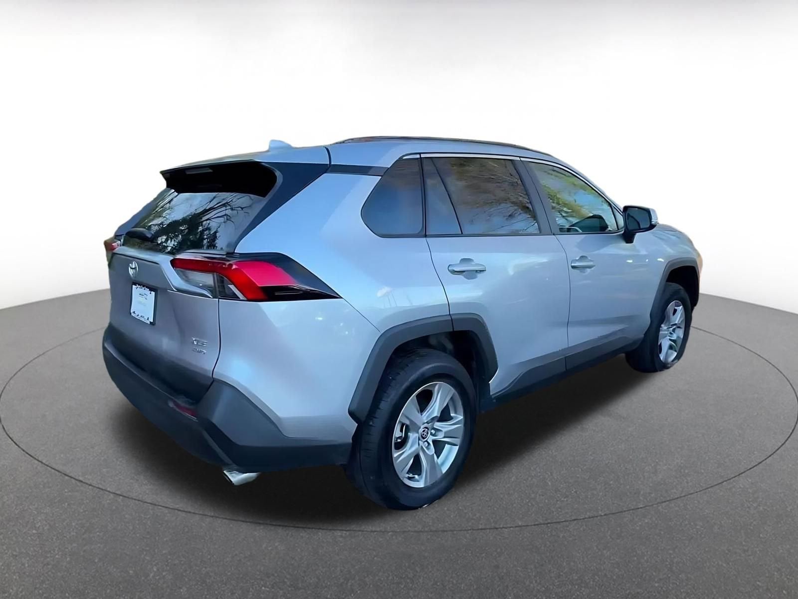 Thumbnail: 2025 Toyota RAV4 - 15