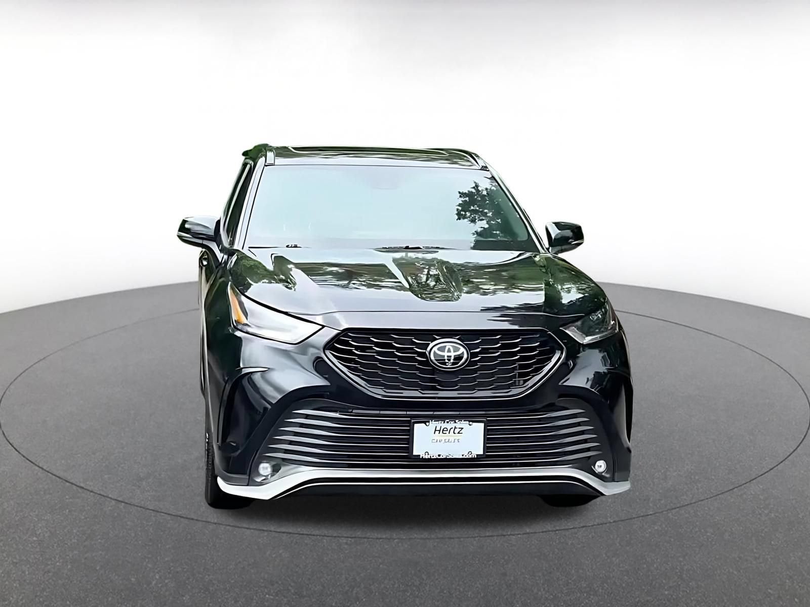 Thumbnail: 2025 Toyota Highlander - 4