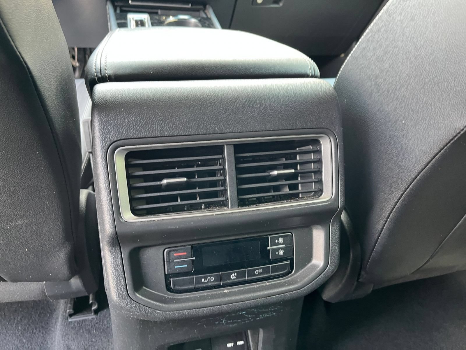 Thumbnail: 2024 Volkswagen Atlas - 24