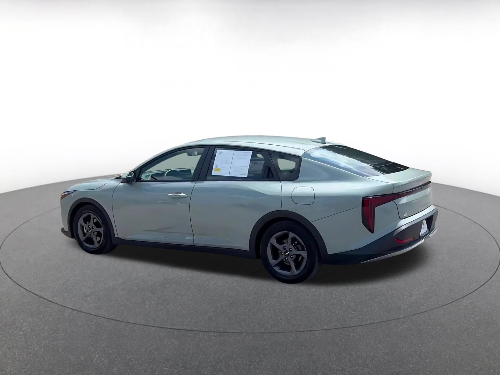 Thumbnail: 2025 Kia K4 - 10