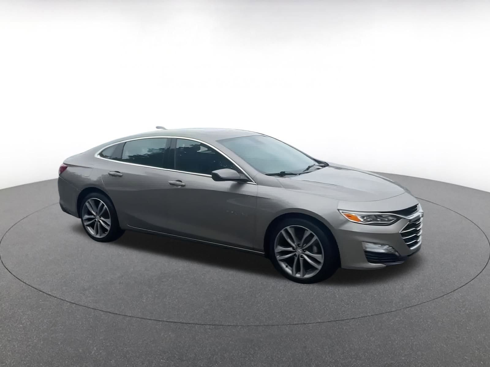 Thumbnail: 2024 Chevrolet Malibu - 2