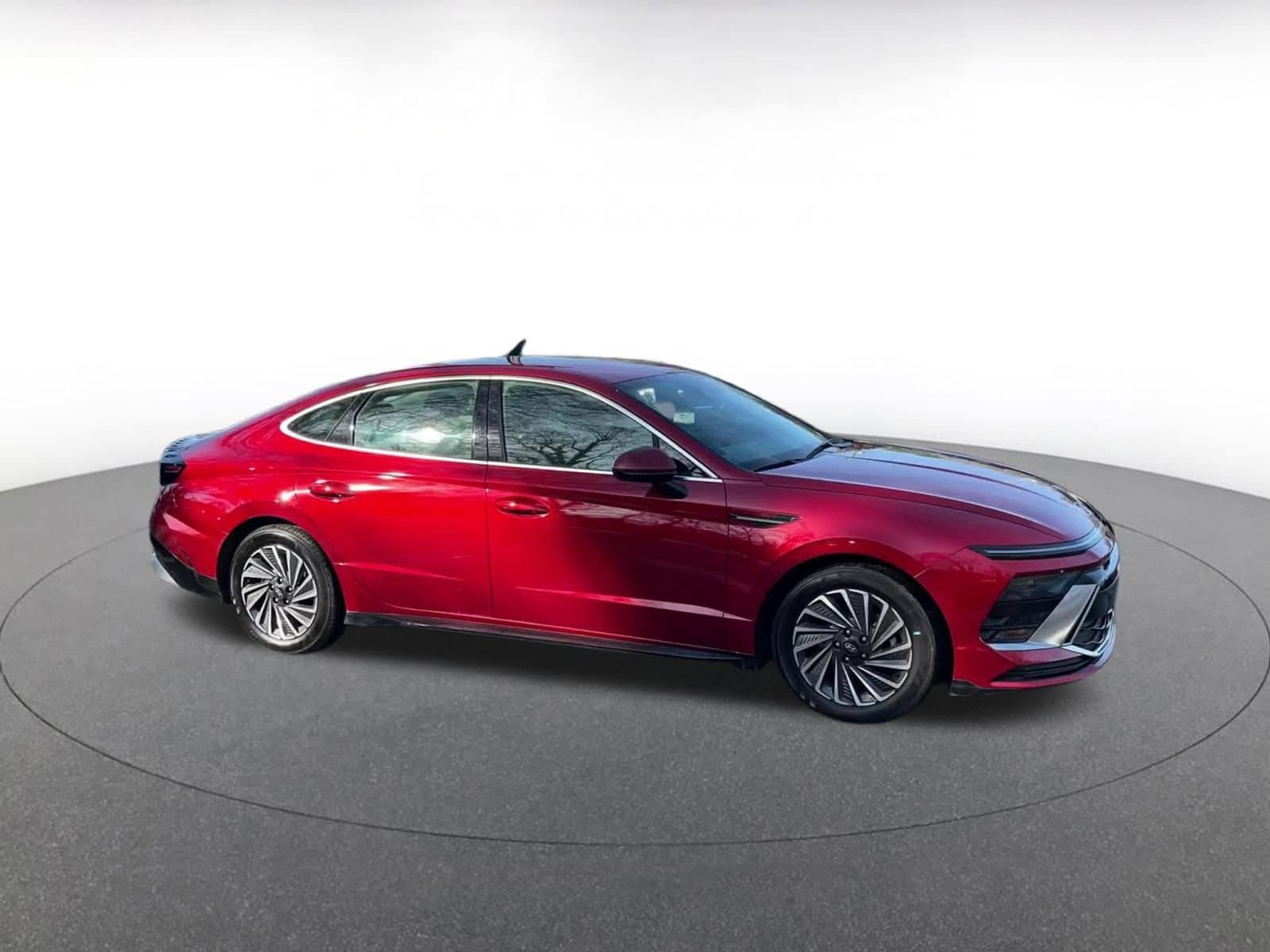 Thumbnail: 2025 Hyundai Sonata - 1