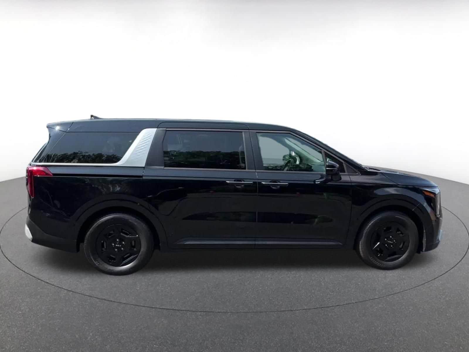 Thumbnail: 2026 Kia Carnival - 16