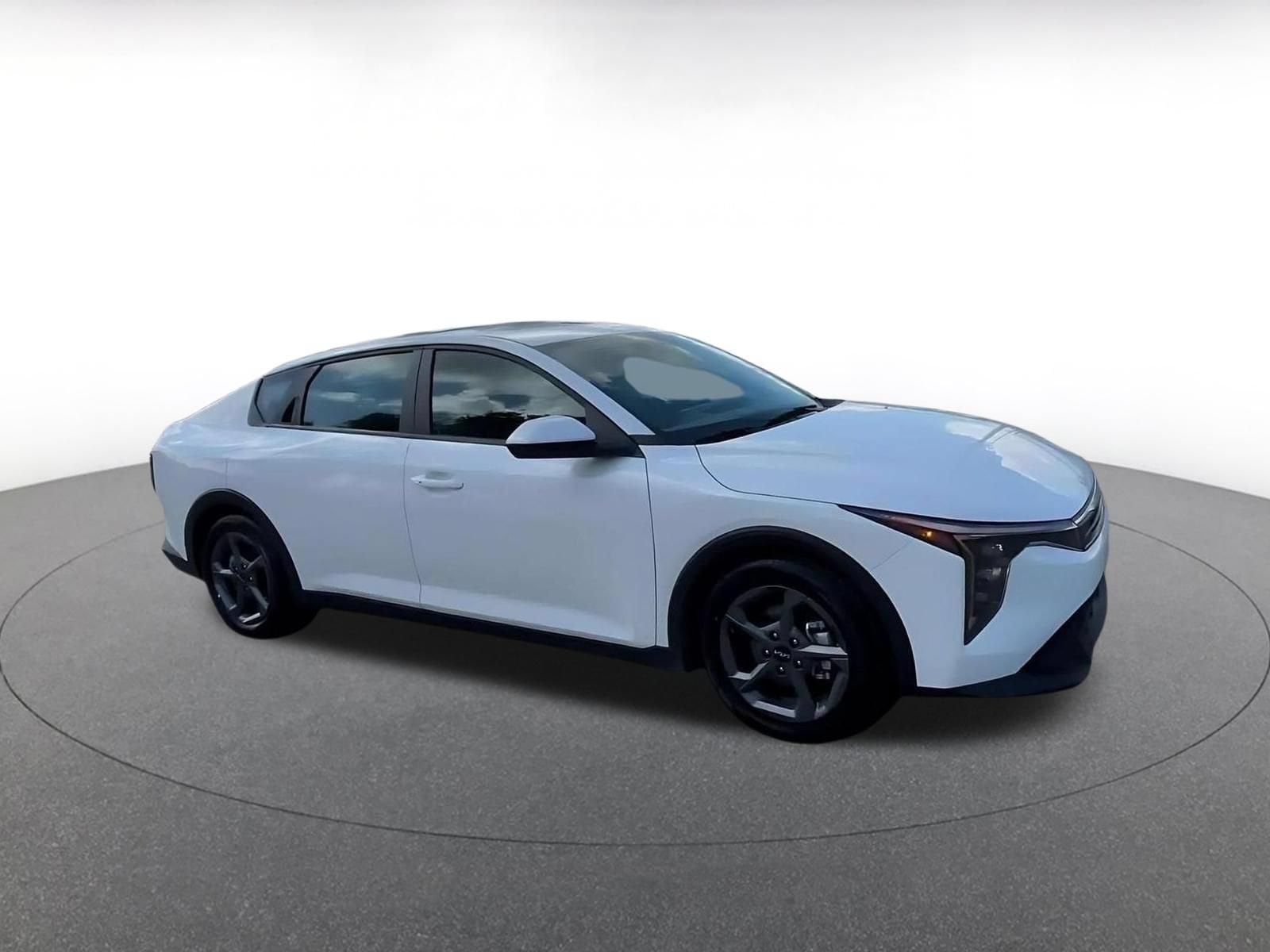 Thumbnail: 2025 Kia K4 - 2