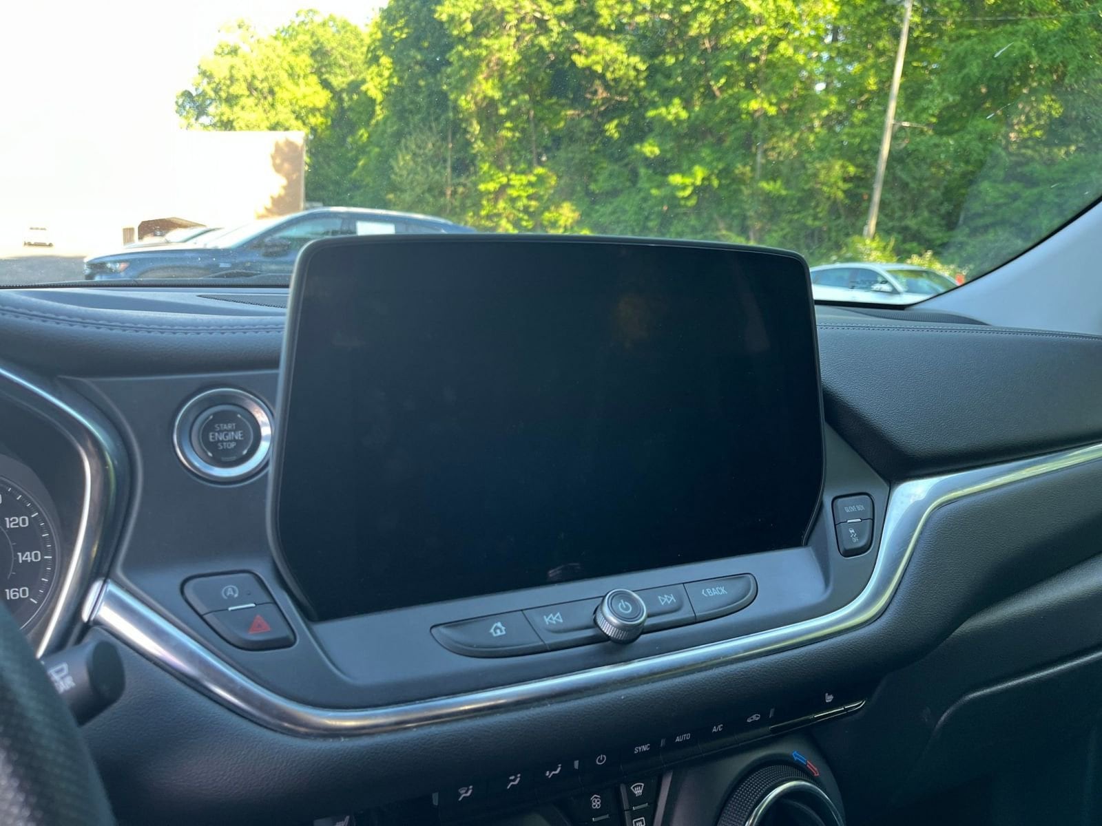 Thumbnail: 2025 Chevrolet Blazer - 17