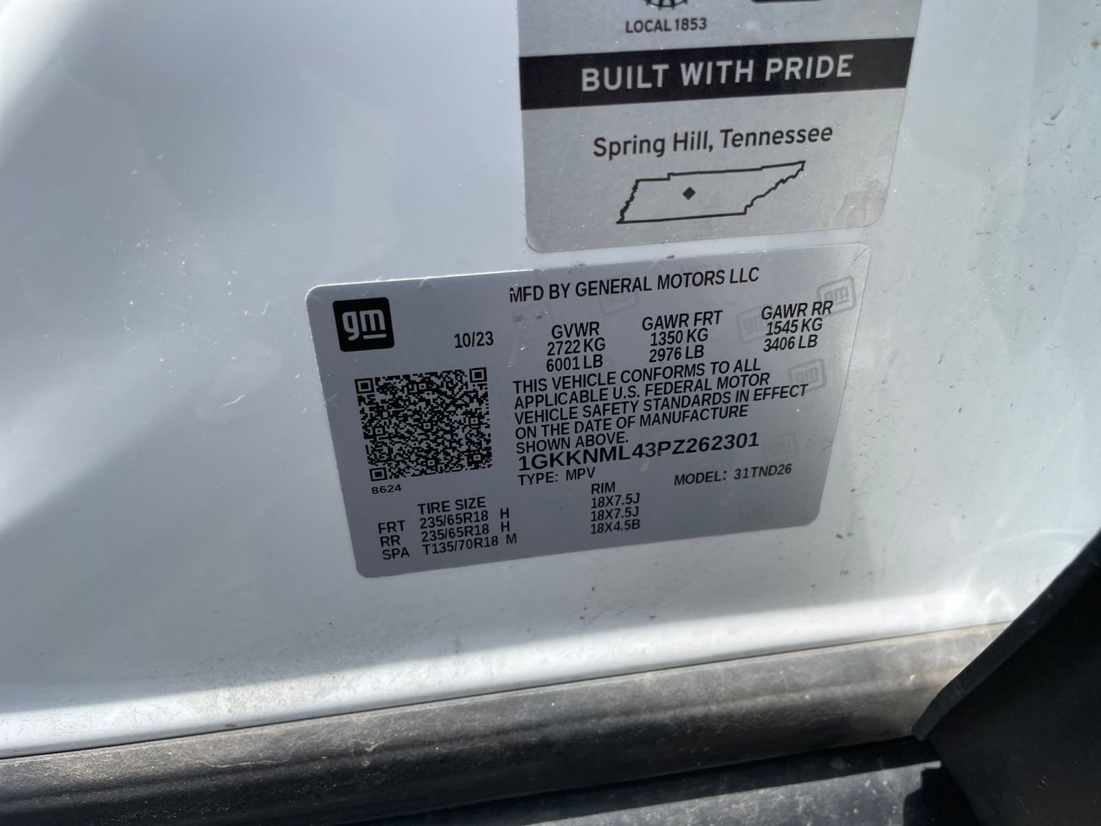 2023 GMC Acadia SLT 25