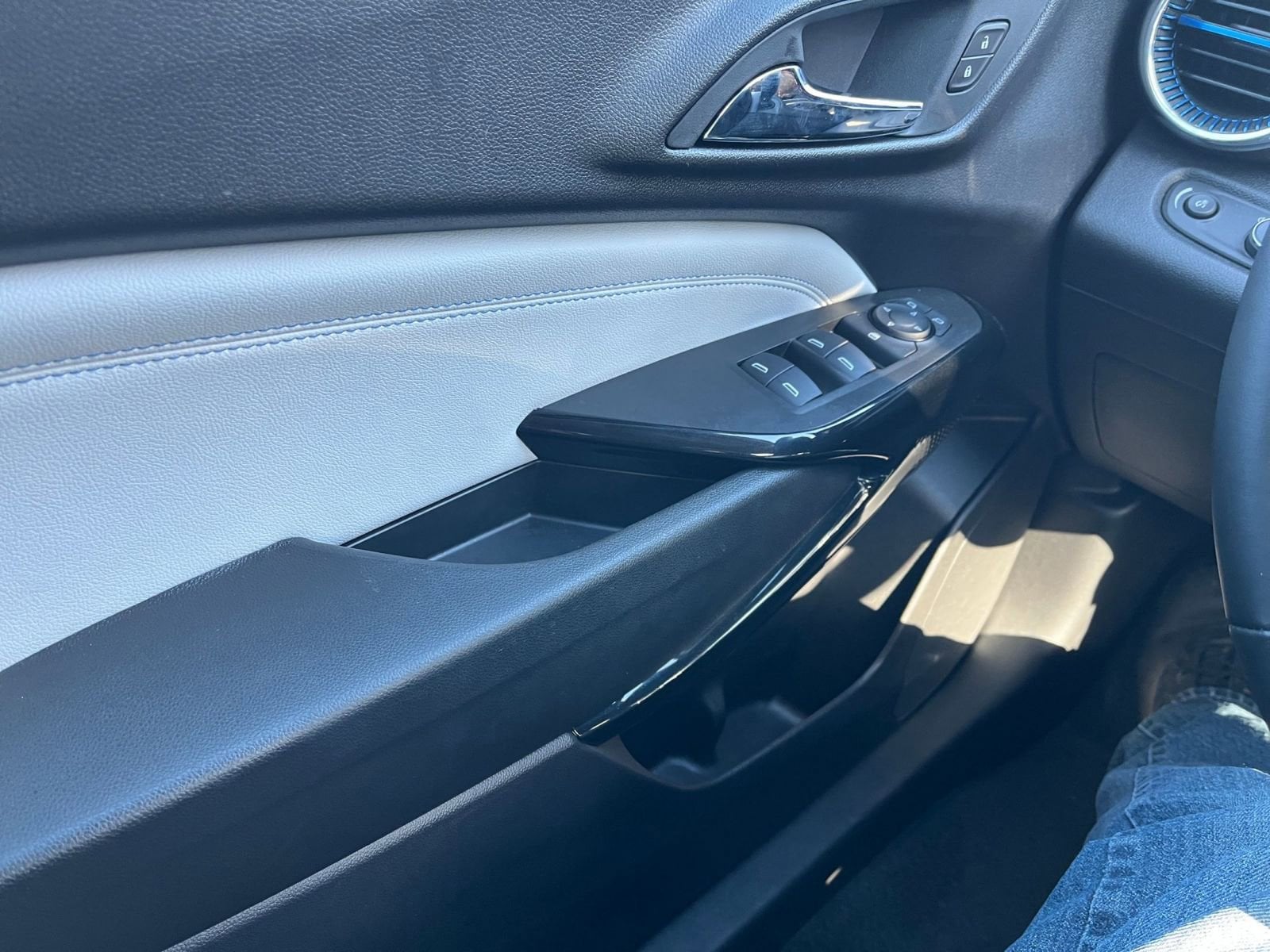 Thumbnail: 2025 Chevrolet Trax - 20