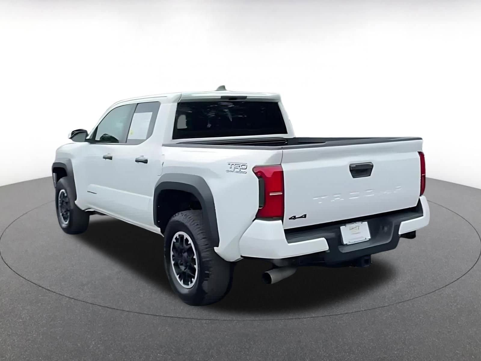 Thumbnail: 2024 Toyota Tacoma - 8