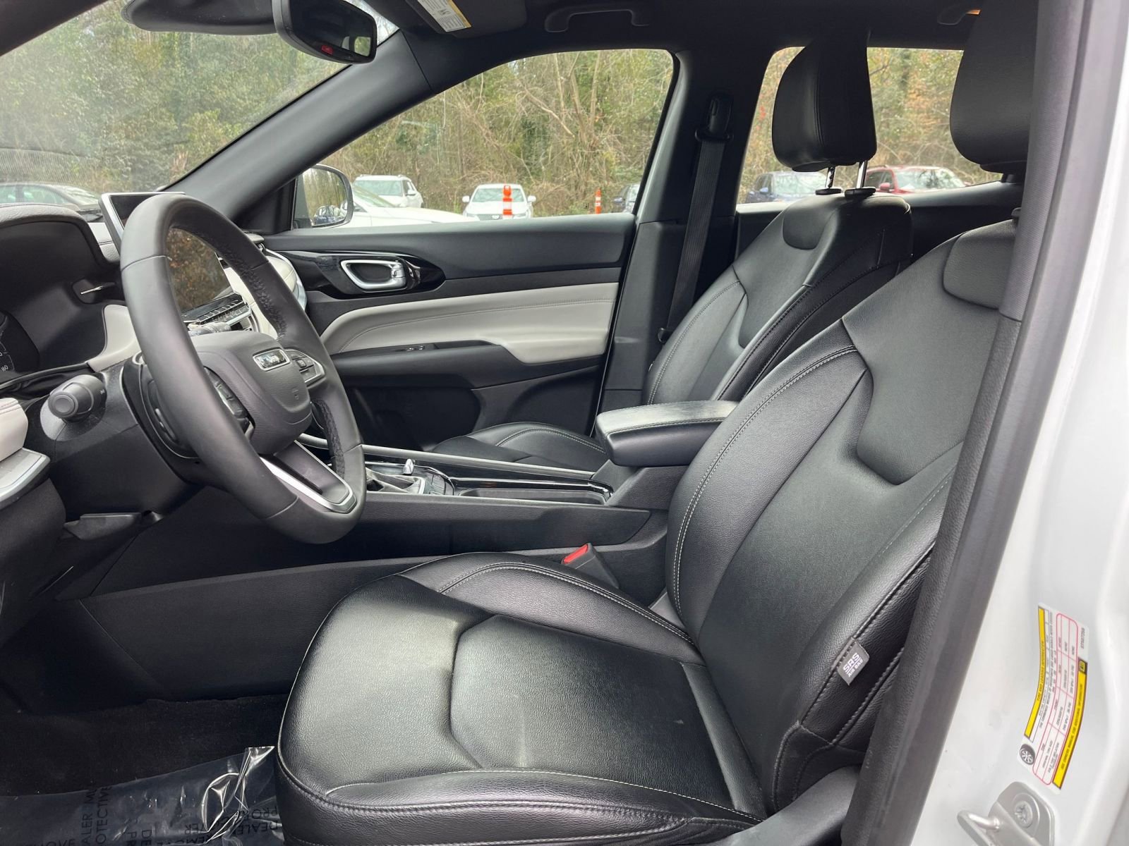 Thumbnail: 2025 Jeep Compass - 29