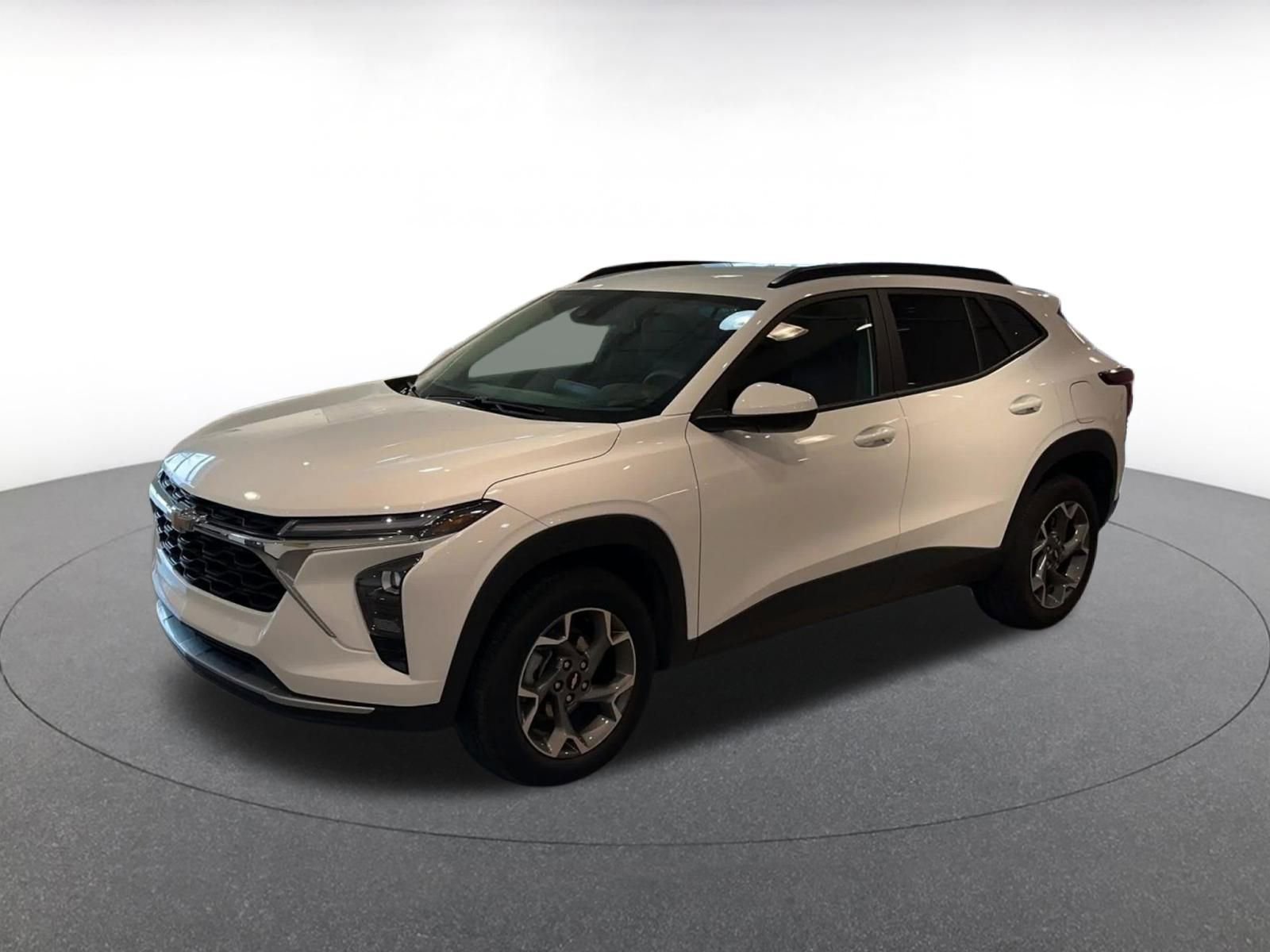 Thumbnail: 2025 Chevrolet Trax - 8