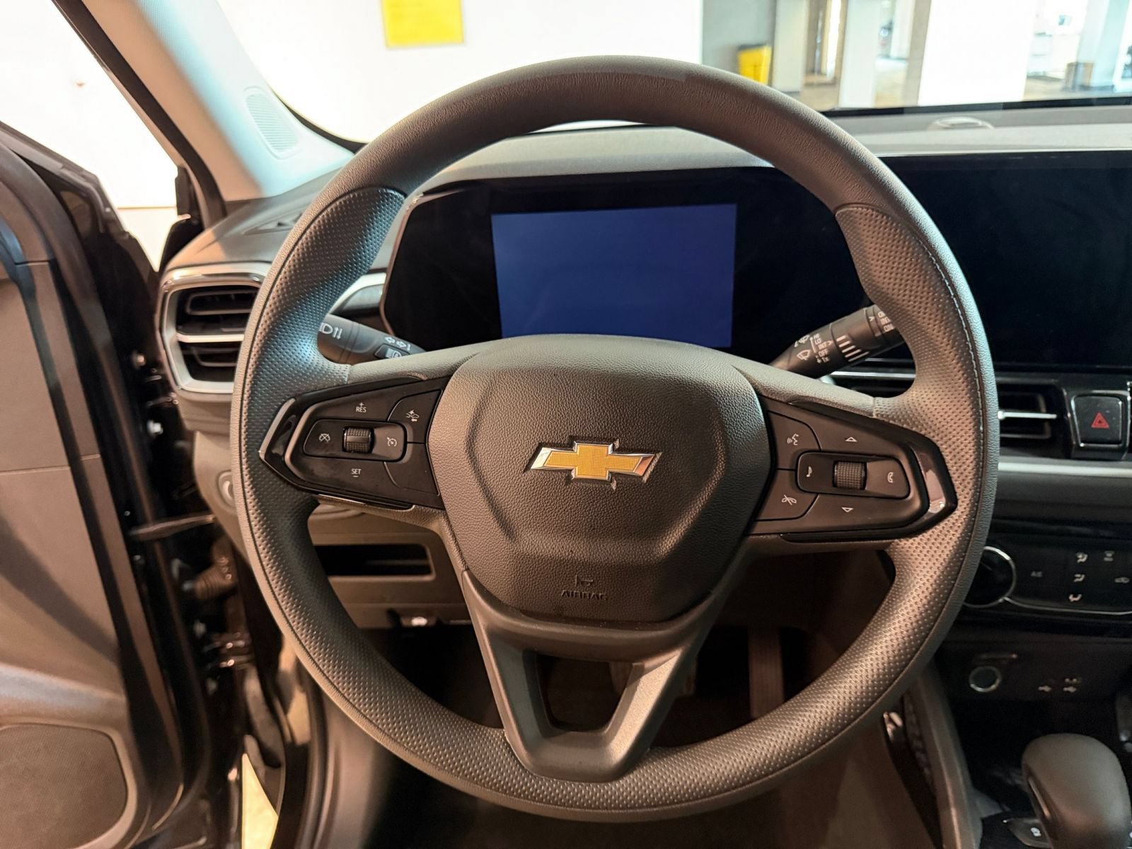 Thumbnail: 2025 Chevrolet TrailBlazer - 27