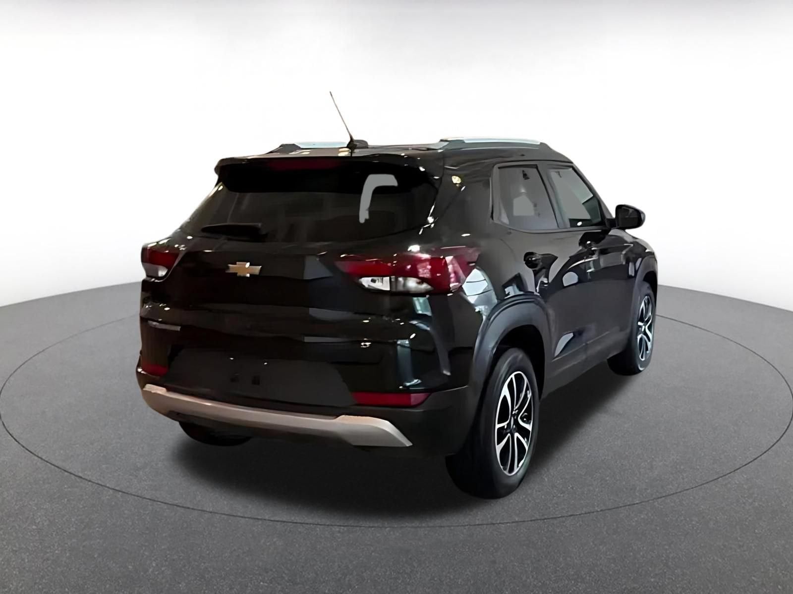 Thumbnail: 2025 Chevrolet TrailBlazer - 10