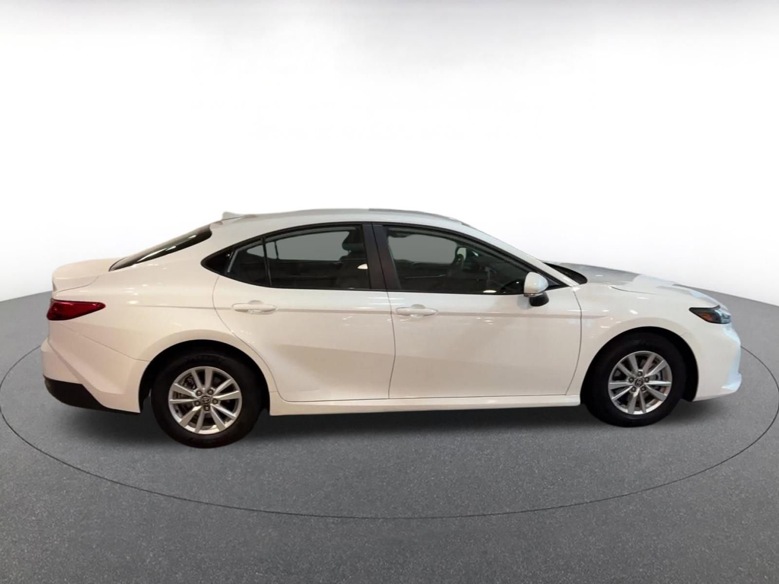 Thumbnail: 2025 Toyota Camry - 16