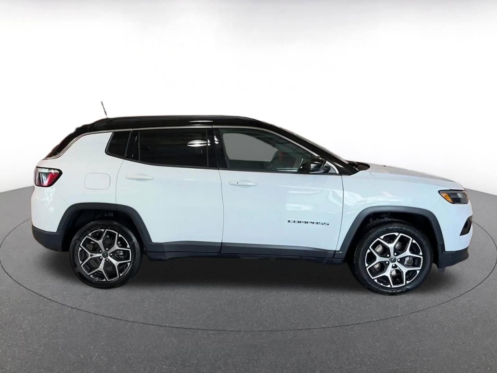 Thumbnail: 2025 Jeep Compass - 16