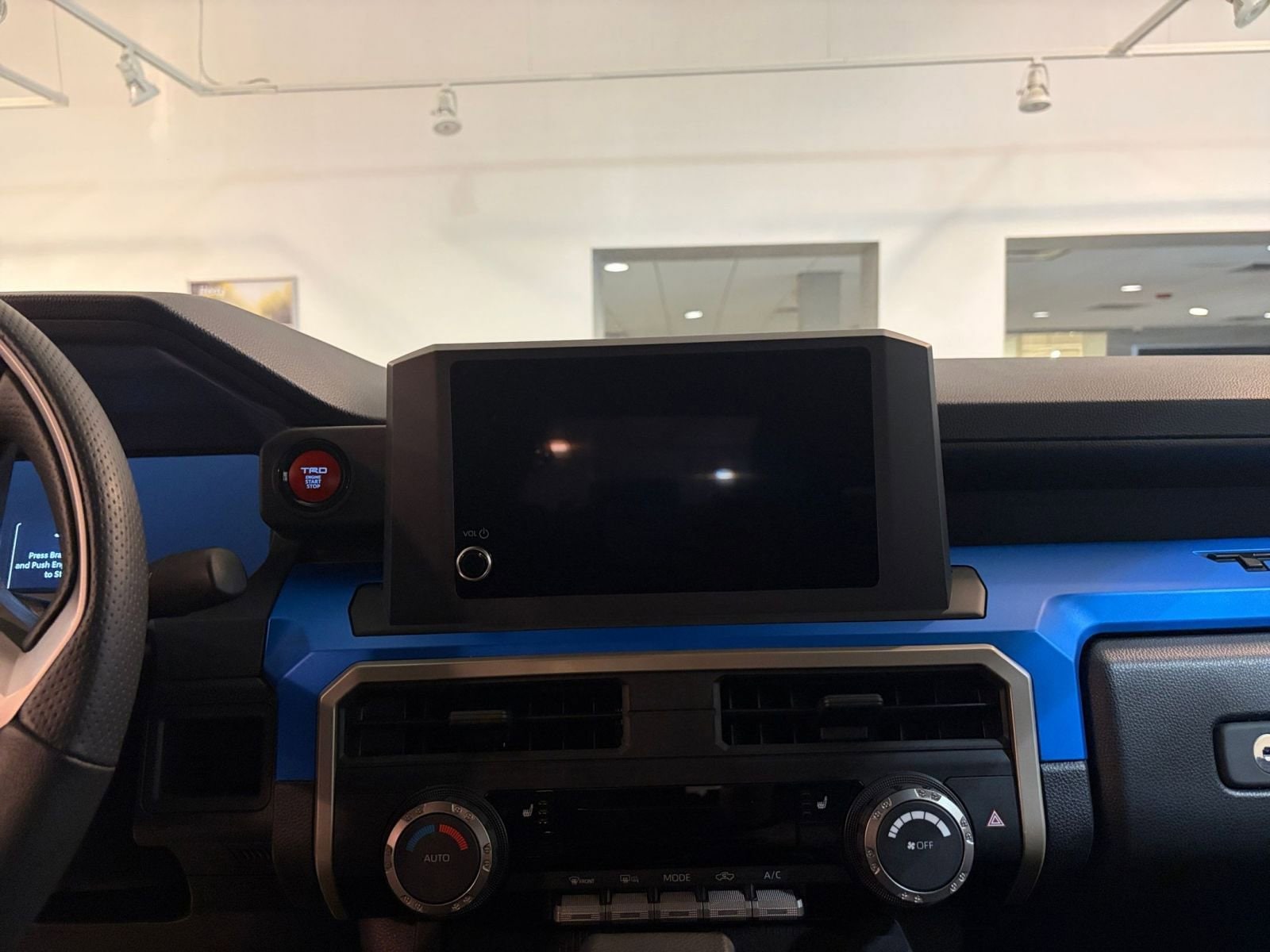 Thumbnail: 2025 Toyota Tacoma - 18