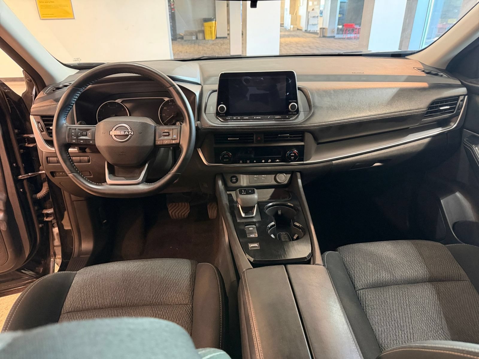 Thumbnail: 2025 Nissan Rogue - 33