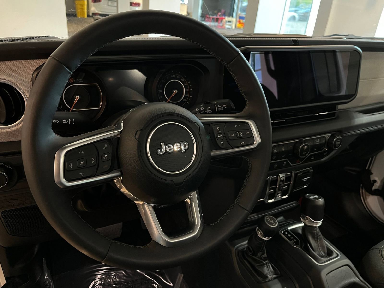 Thumbnail: 2025 Jeep Wrangler - 28