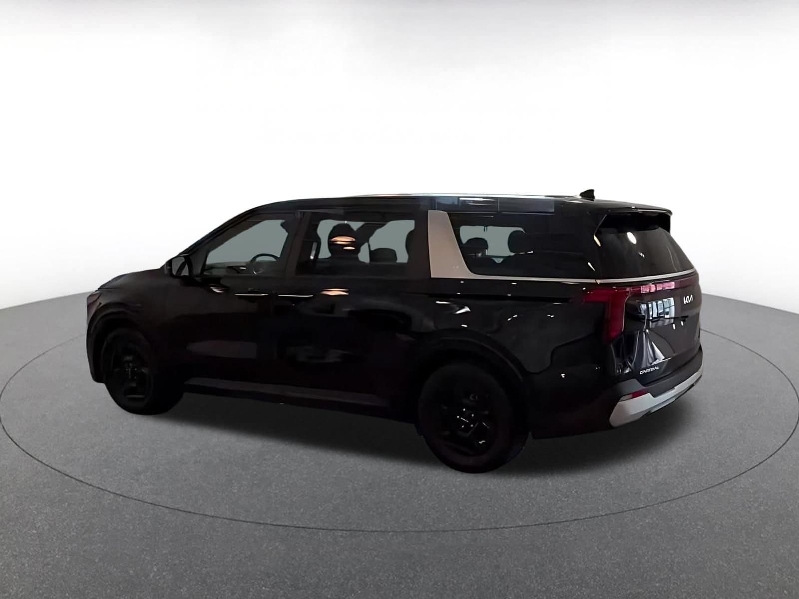 Thumbnail: 2026 Kia Carnival - 9