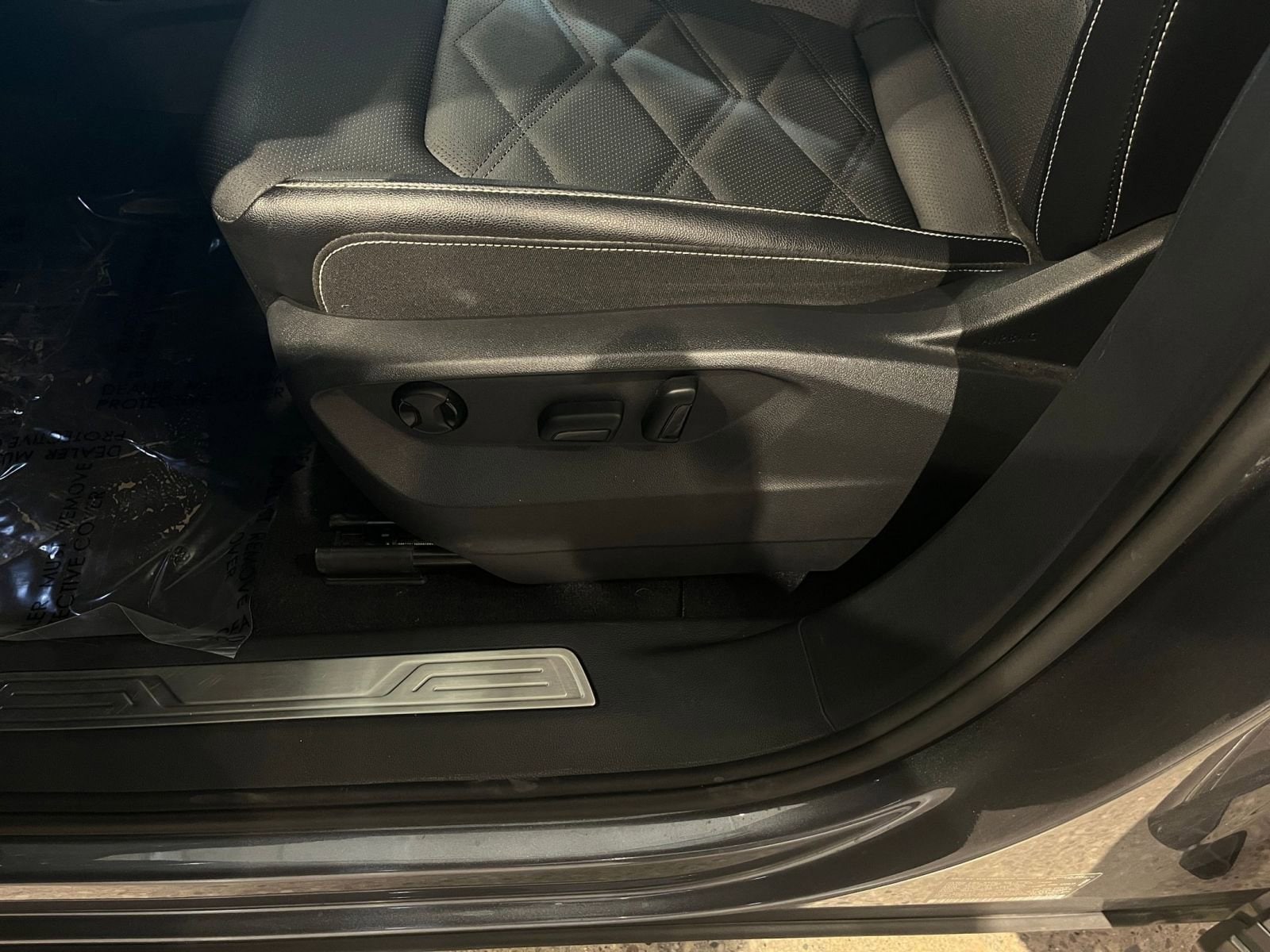 Thumbnail: 2025 Volkswagen Atlas - 24