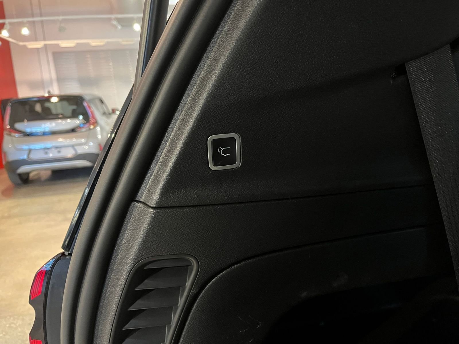 Thumbnail: 2025 Chrysler Pacifica - 23