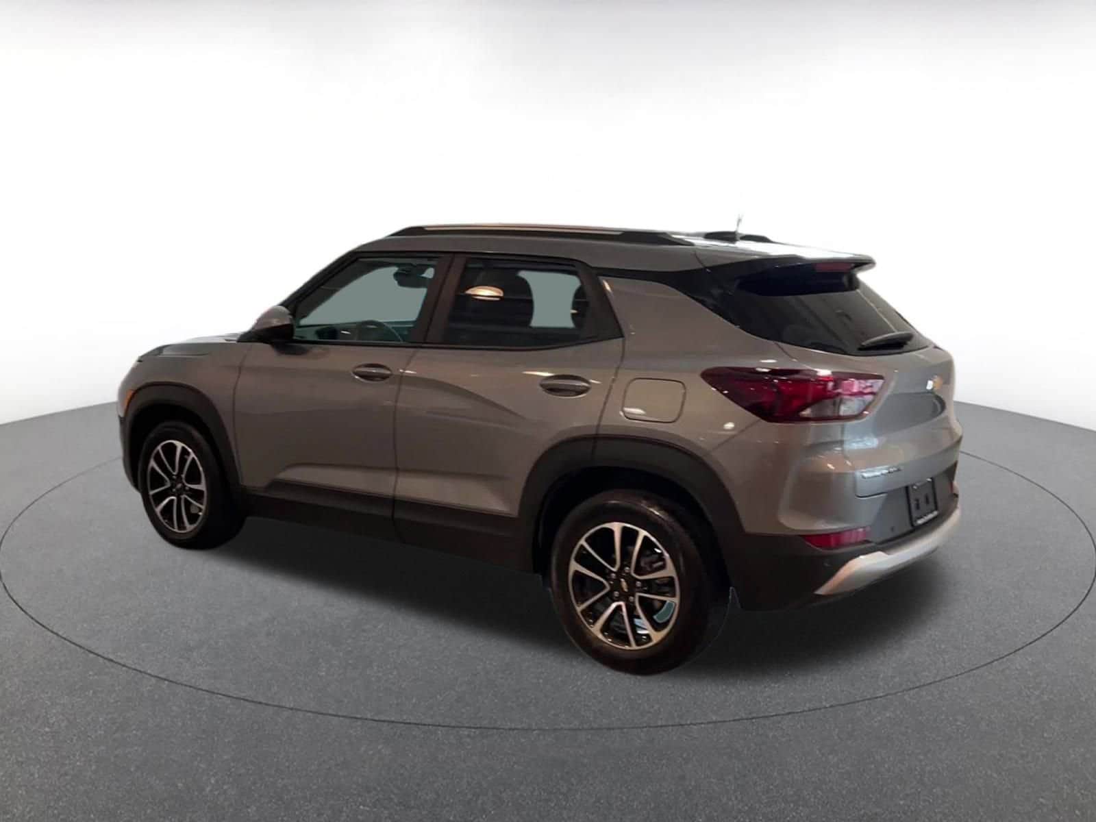 Thumbnail: 2024 Chevrolet TrailBlazer - 10