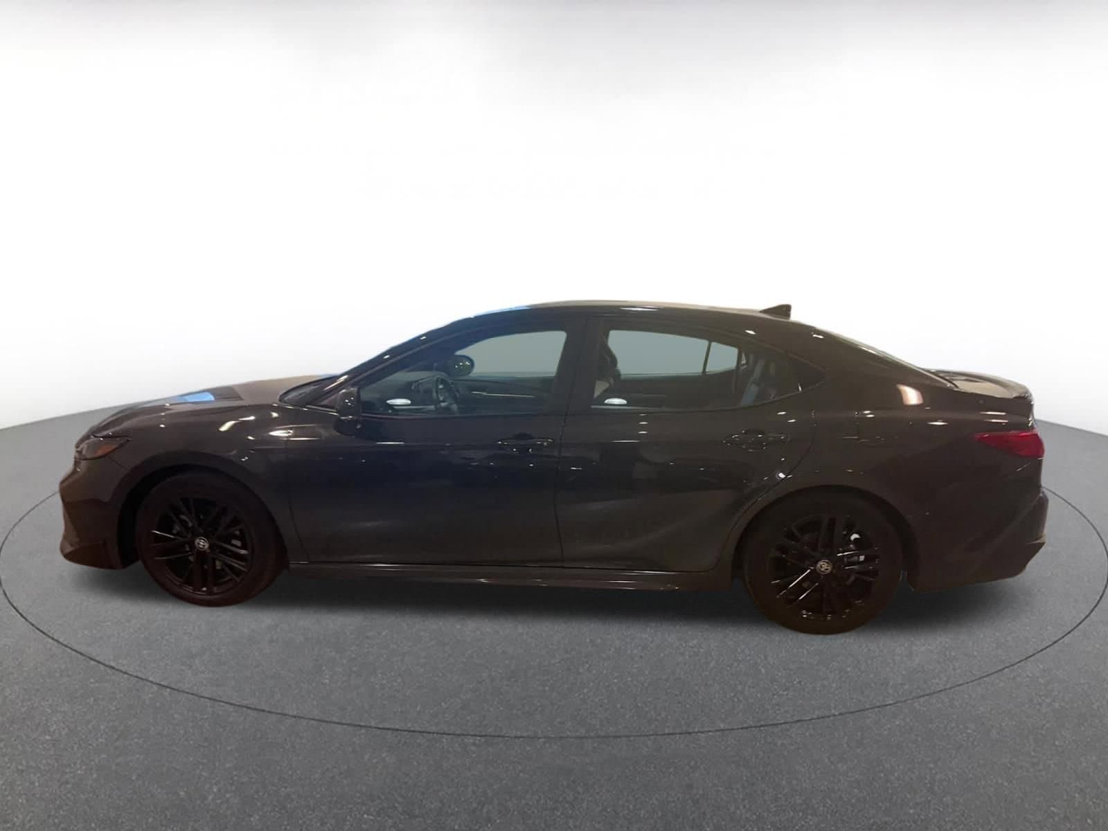 Thumbnail: 2025 Toyota Camry - 9