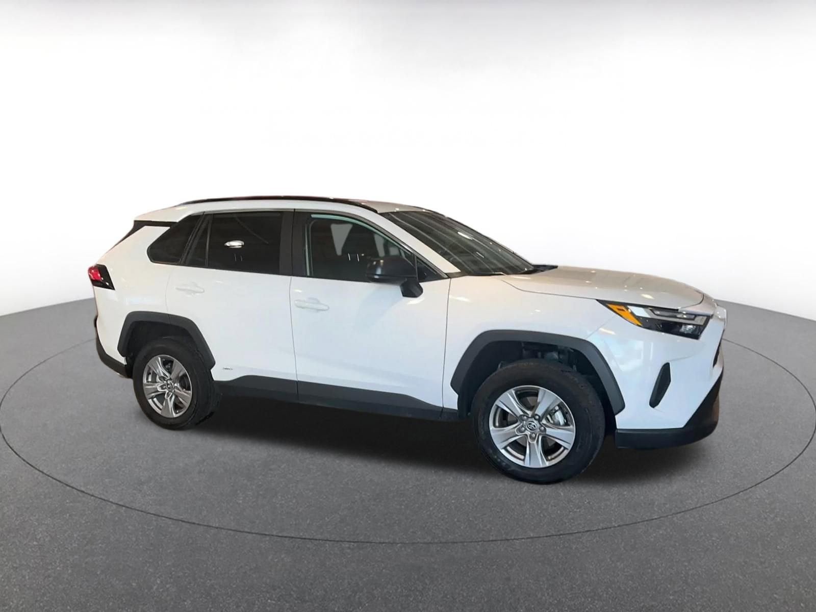 Thumbnail: 2025 Toyota RAV4 - 2