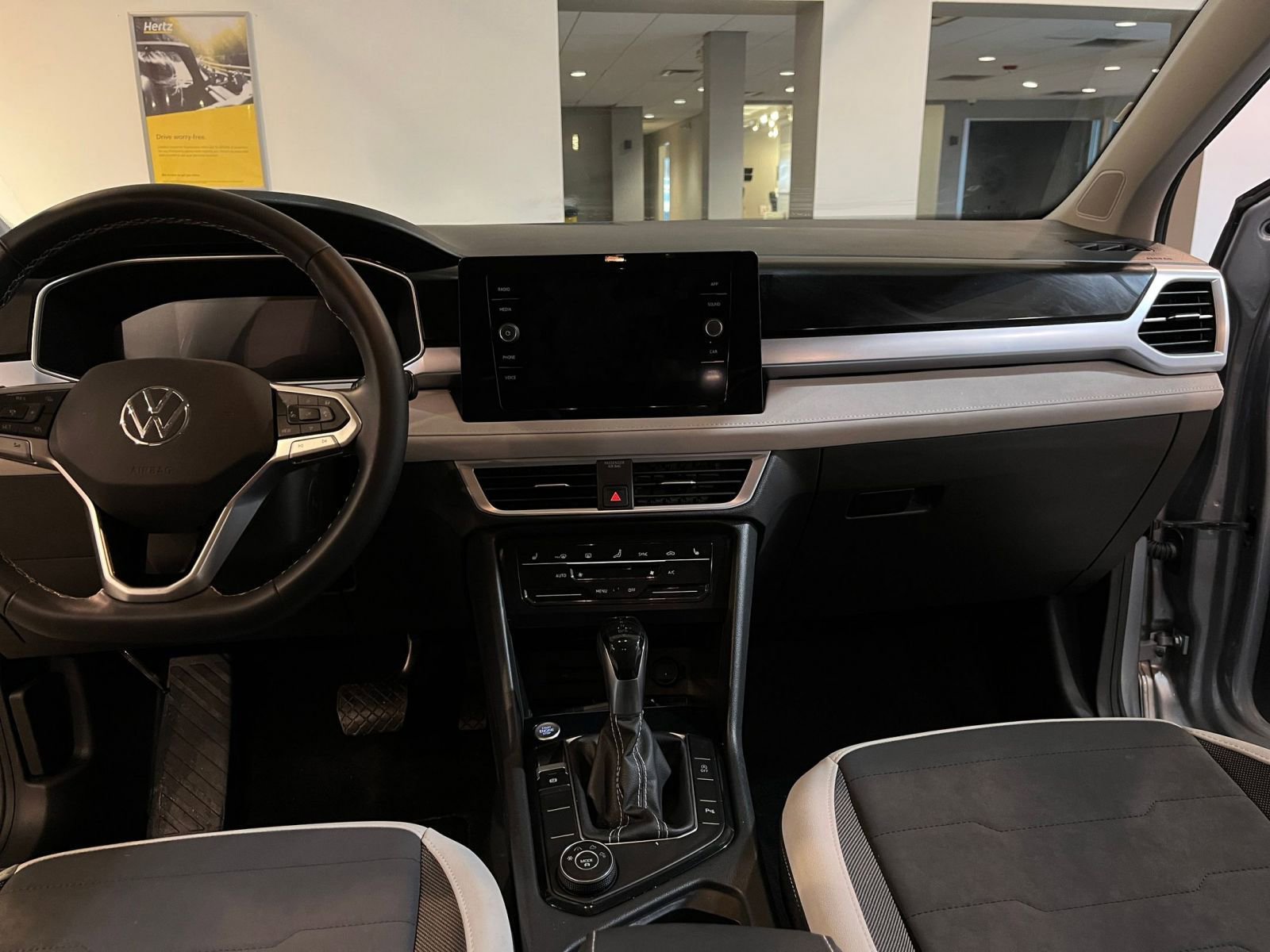 Thumbnail: 2025 Volkswagen Taos - 35